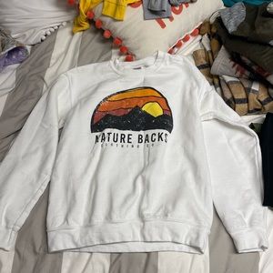 Nature back crew neck